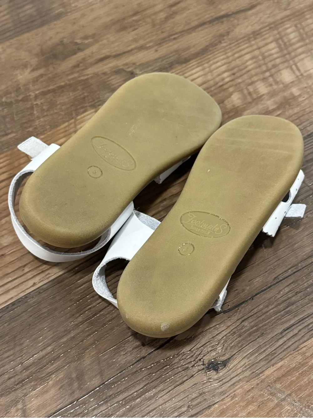 Footmates Ariel Sandal